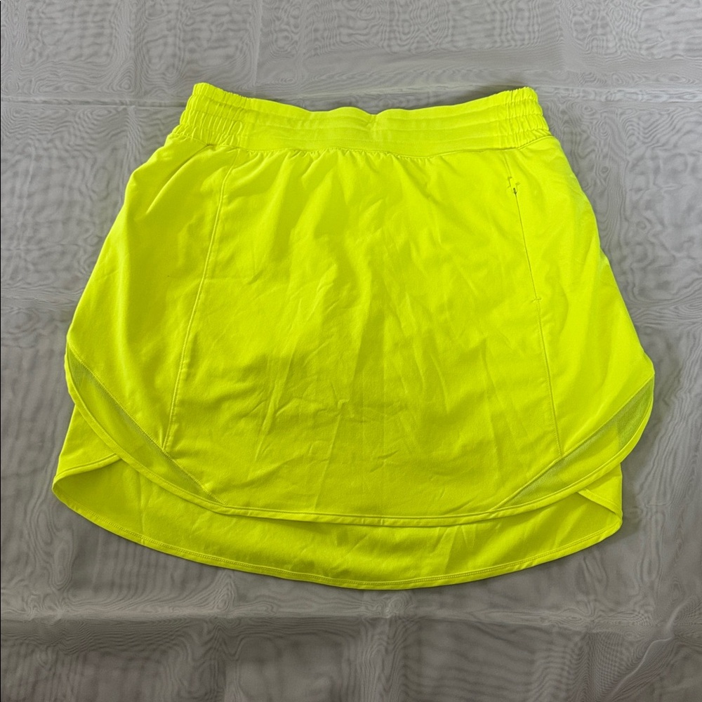 Lululemon Hotty Hot High-Rise skirt